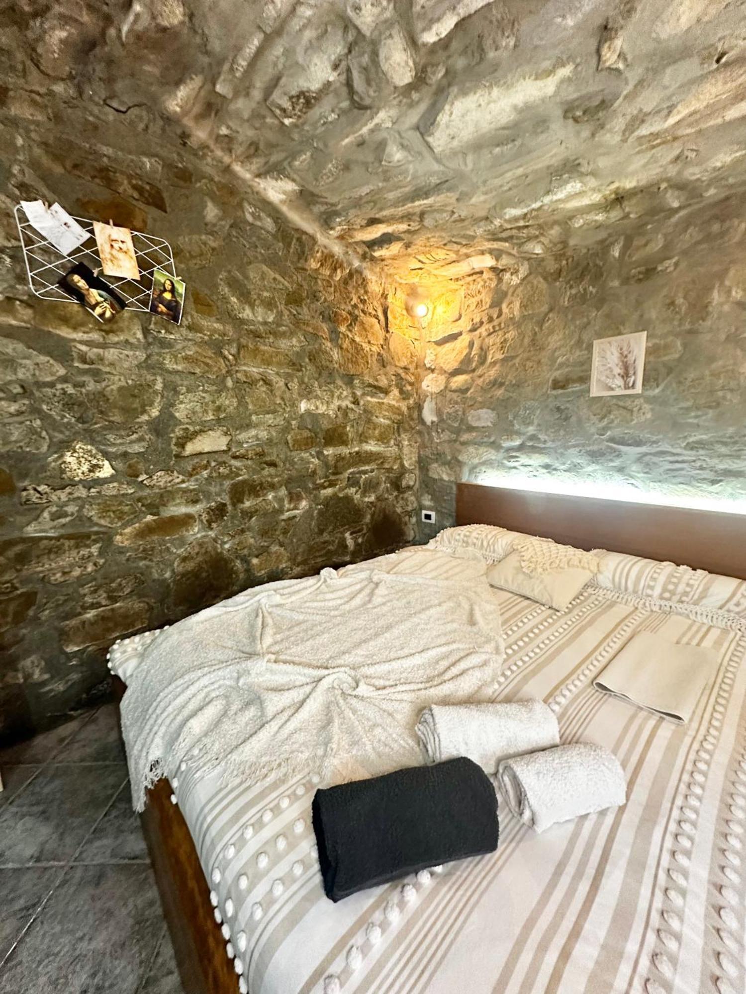 Hotel La Grotta Di Leonardo A Vinci Quarrata Esterno foto