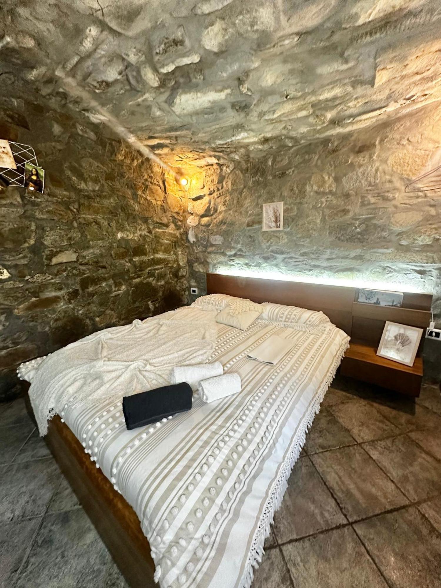 Hotel La Grotta Di Leonardo A Vinci Quarrata Esterno foto